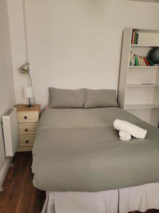 Stylish 4 Bedroom Dublin House Eksteriør bilde